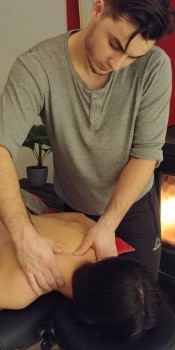 Coach Athleti donnant massages suédois